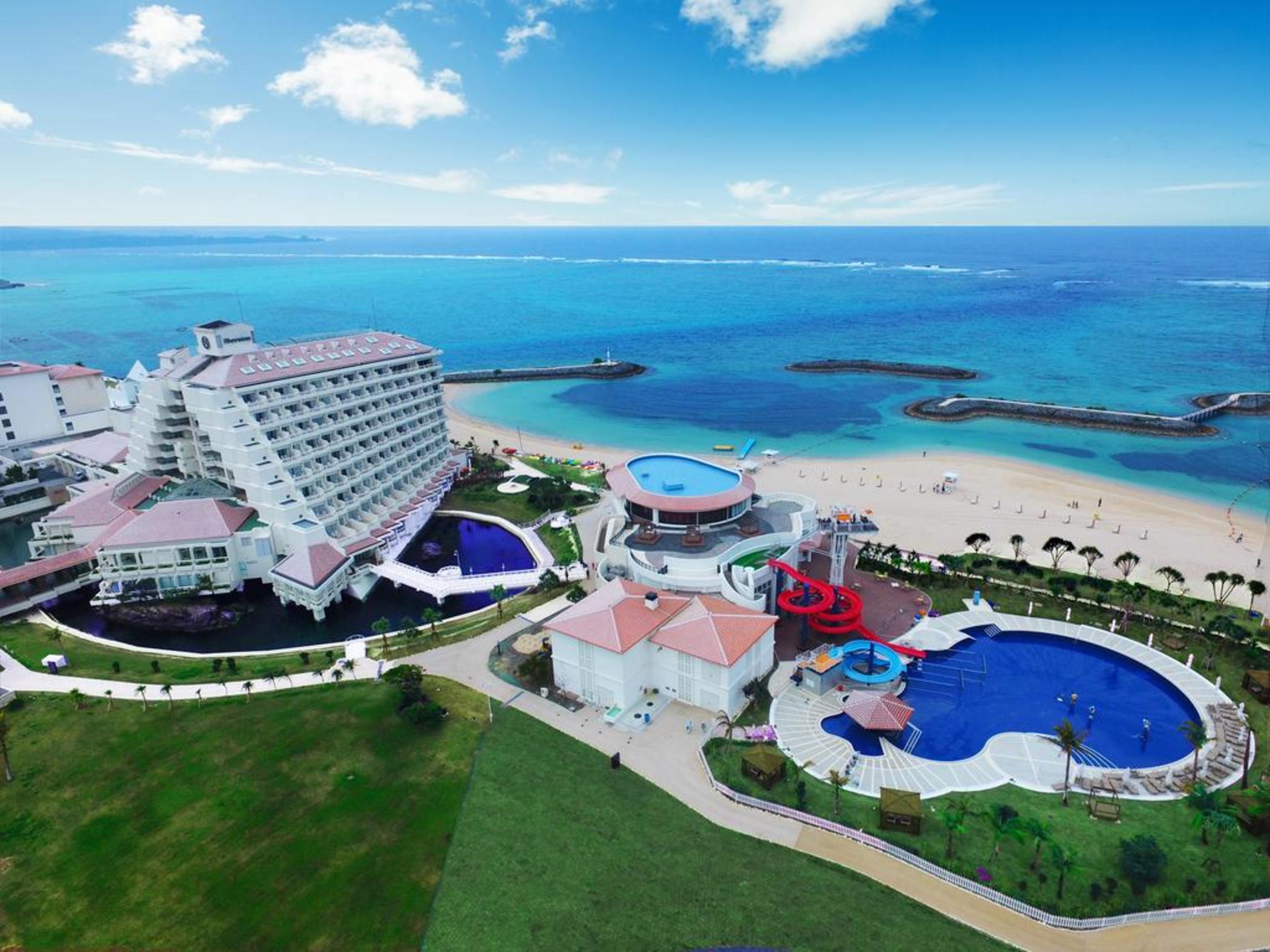 Sheraton Okinawa Sunmarina Resort Onna Eksteriør bilde
