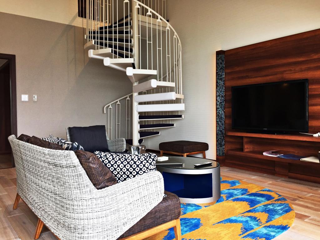Sheraton Okinawa Sunmarina Resort Onna Eksteriør bilde