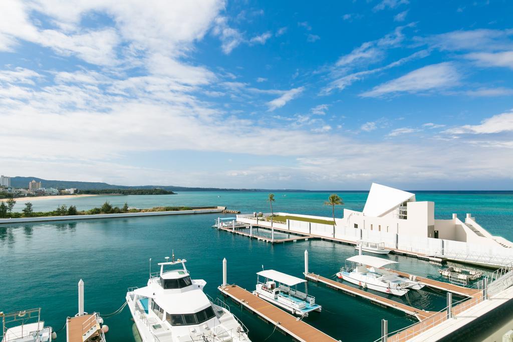 Sheraton Okinawa Sunmarina Resort Onna Eksteriør bilde