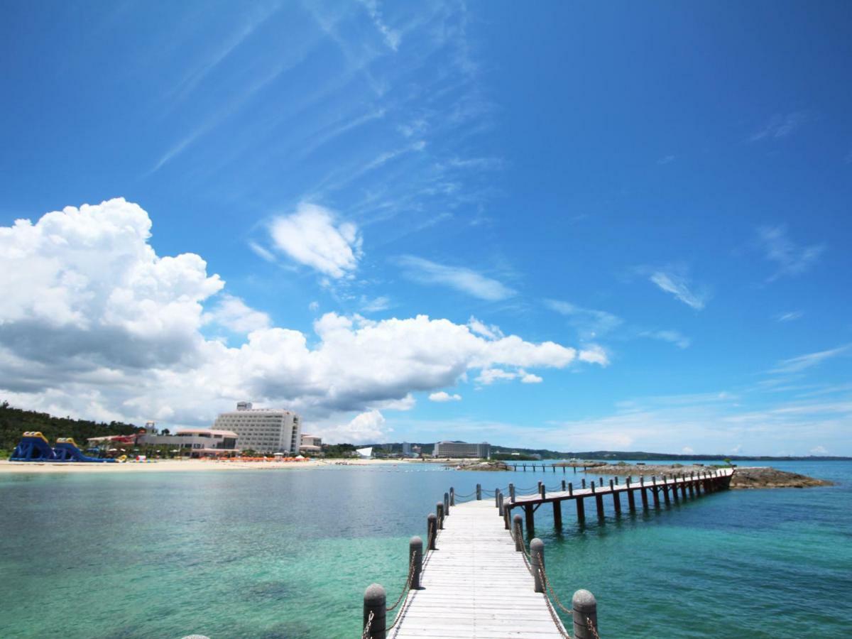 Sheraton Okinawa Sunmarina Resort Onna Eksteriør bilde