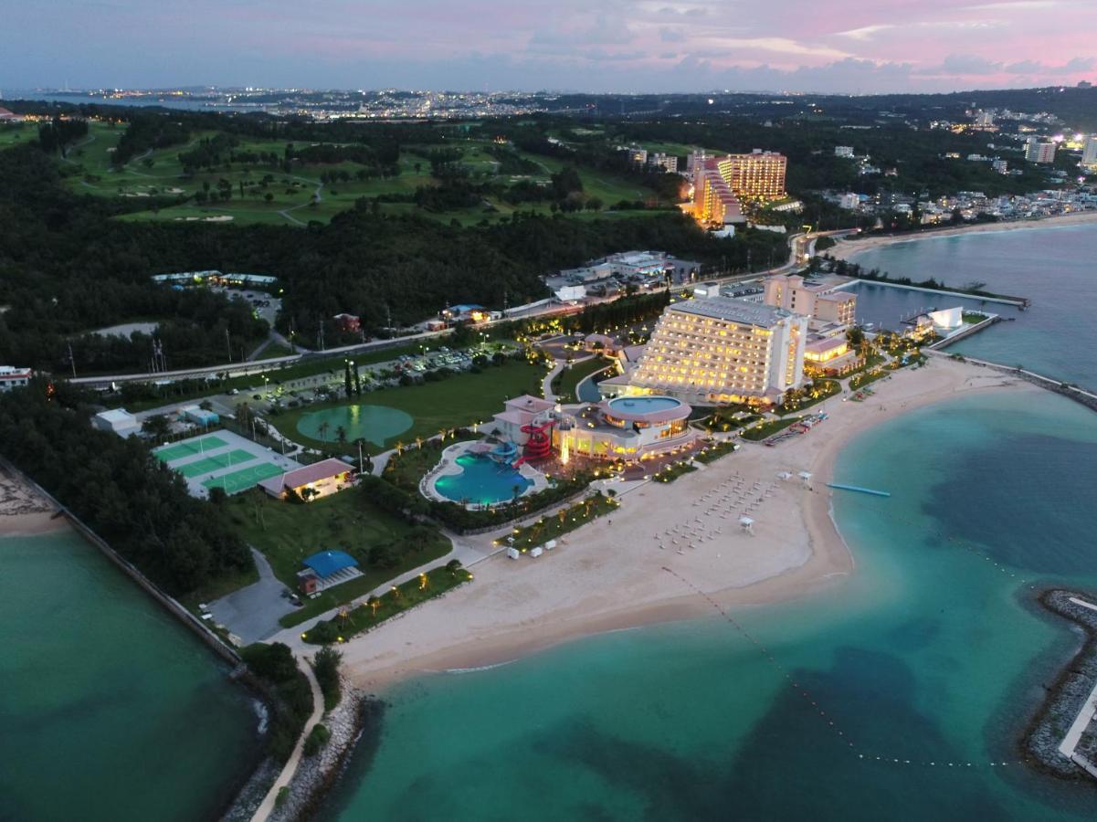 Sheraton Okinawa Sunmarina Resort Onna Eksteriør bilde